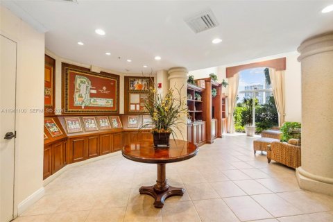 Condo in Sunny Isles Beach, Florida, 2 bedrooms  № 1997838 - photo 28