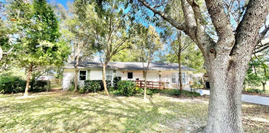 Casa en Green Cove Springs, Florida 3 dormitorios, 150.87 m2 № 809557