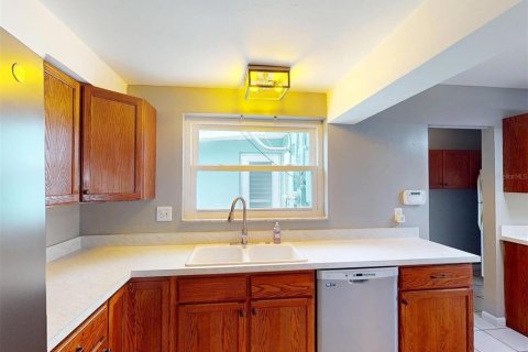 House in Port Charlotte, Florida 3 bedrooms, 175.77 sq.m. № 1807373 - photo 24