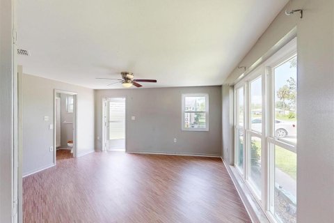 House in Port Charlotte, Florida 3 bedrooms, 175.77 sq.m. № 1807373 - photo 29
