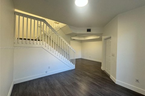 Touwnhouse à louer à Dania Beach, Floride: 3 chambres, 129.23 m2 № 1891071 - photo 7