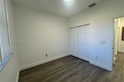 Touwnhouse à louer à Dania Beach, Floride: 3 chambres, 129.23 m2 № 1891071 - photo 17