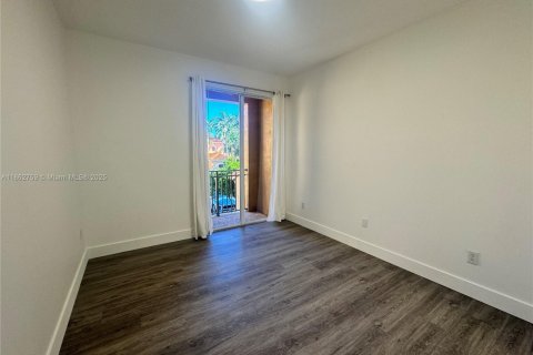 Touwnhouse à louer à Dania Beach, Floride: 3 chambres, 129.23 m2 № 1891071 - photo 22