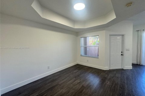 Touwnhouse à louer à Dania Beach, Floride: 3 chambres, 129.23 m2 № 1891071 - photo 8