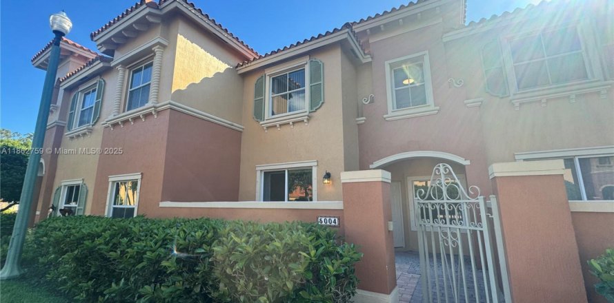Touwnhouse à Dania Beach, Floride 3 chambres, 129.23 m2 № 1891071