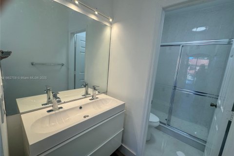 Touwnhouse à louer à Dania Beach, Floride: 3 chambres, 129.23 m2 № 1891071 - photo 25