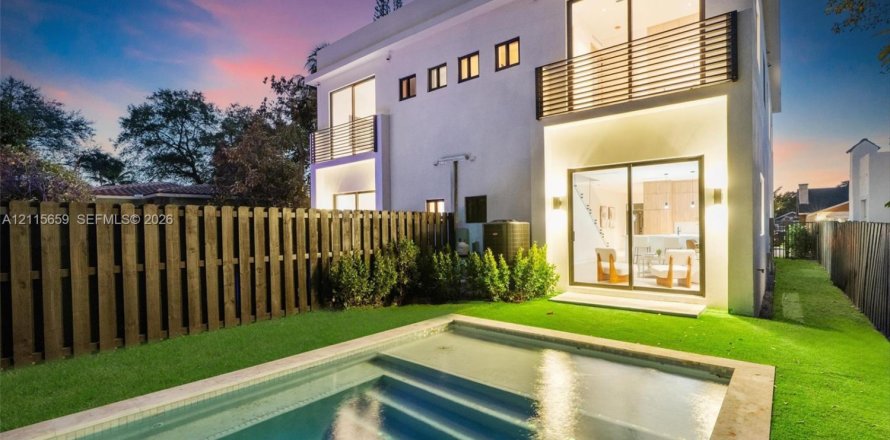 Touwnhouse à Miami, Floride 4 chambres № 2439002
