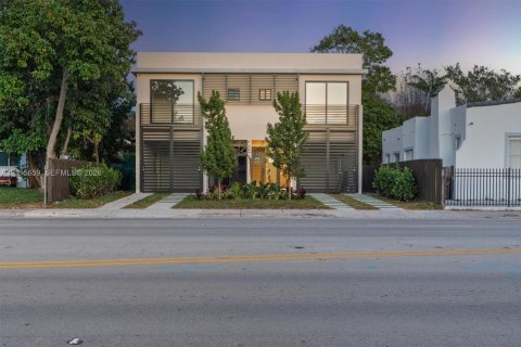 Touwnhouse à vendre à Miami, Floride: 4 chambres № 2439002 - photo 7