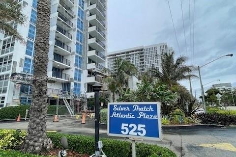 Condo in Pompano Beach, Florida, 2 bedrooms  № 1802484 - photo 28