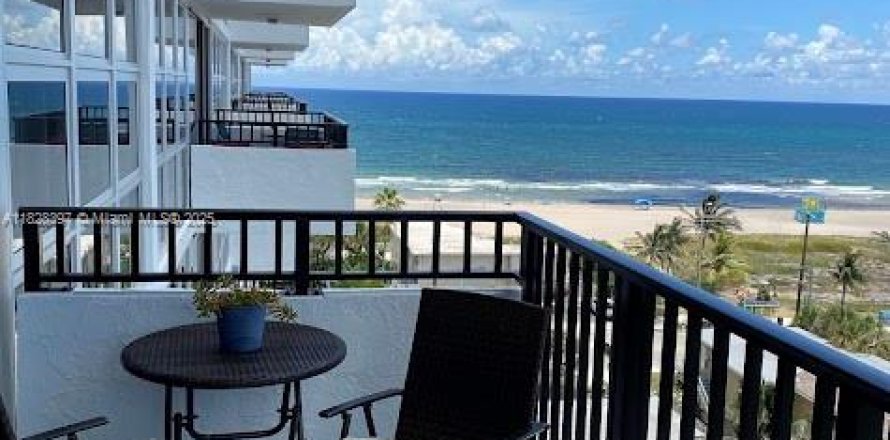 Condo in Pompano Beach, Florida, 2 bedrooms  № 1802484
