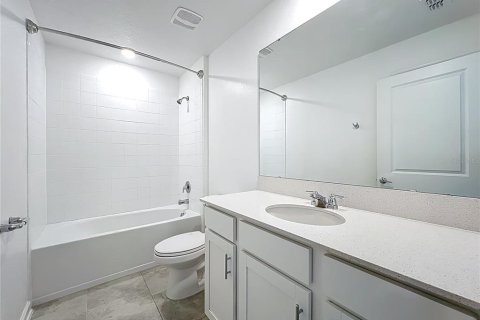 Casa en venta en Groveland, Florida, 4 dormitorios, 180.23 m2 № 1784683 - foto 11