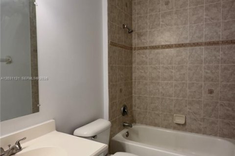 Touwnhouse à vendre à Jupiter, Floride: 3 chambres, 119.84 m2 № 2078121 - photo 24