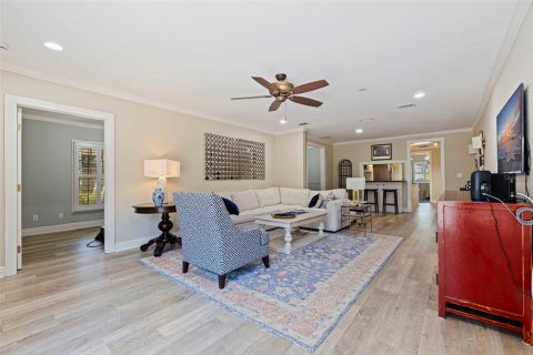 House in Saint Petersburg, Florida 4 bedrooms, 179.02 sq.m. № 2151466 - photo 16