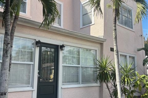 Propiedad comercial en venta en Clearwater, Florida, 357.77 m2 № 2166626 - foto 8