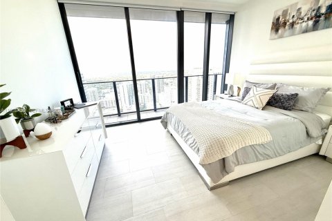 Copropriété à louer à Miami, Floride: 3 chambres, 177.35 m2 № 1996229 - photo 9