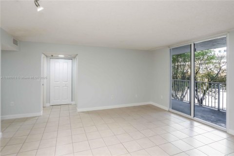 Copropriété à louer à Miami, Floride: 1 chambre, 64.01 m2 № 1942192 - photo 8