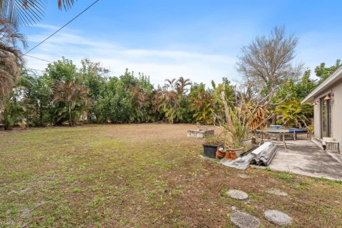 Villa ou maison à vendre à Port St. Lucie, Floride: 2 chambres, 83.05 m2 № 2271717 - photo 16