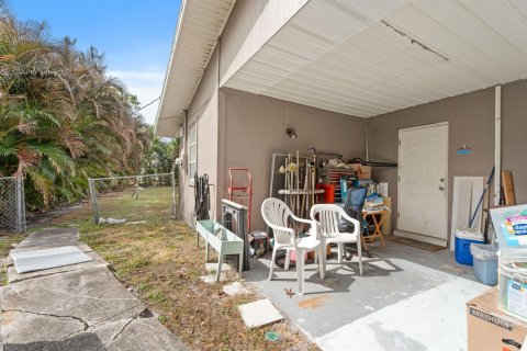 Villa ou maison à vendre à Port St. Lucie, Floride: 2 chambres, 83.05 m2 № 2271717 - photo 17