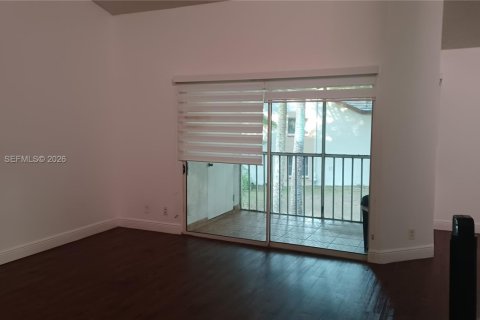 Copropriété à louer à Miami, Floride: 2 chambres, 121.89 m2 № 2034666 - photo 4