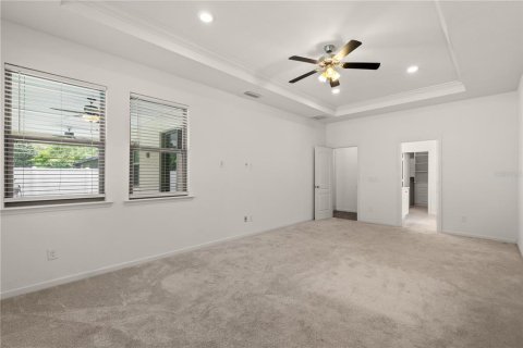 House in Daytona Beach, Florida 4 bedrooms, 252.51 sq.m. № 1899780 - photo 13