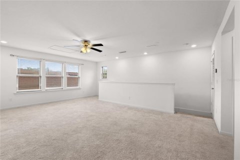 House in Daytona Beach, Florida 4 bedrooms, 252.51 sq.m. № 1899780 - photo 21