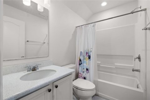 House in Daytona Beach, Florida 4 bedrooms, 252.51 sq.m. № 1899780 - photo 22