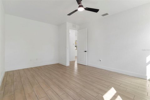 Villa ou maison à vendre à North Port, Floride: 3 chambres, 119.38 m2 № 1567960 - photo 16