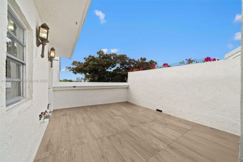 Купить кондоминиум в Майами, Флорида 2 спальни, 101.17м2, № 2010781 - фото 26