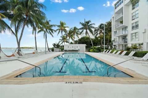 Купить кондоминиум в Майами, Флорида 2 спальни, 101.17м2, № 2010781 - фото 30