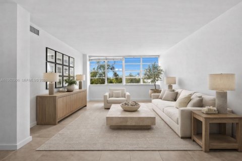 Купить кондоминиум в Майами, Флорида 2 спальни, 101.17м2, № 2010781 - фото 2