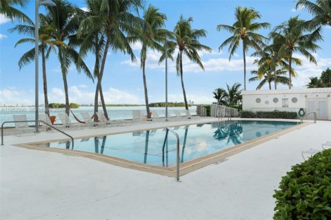 Купить кондоминиум в Майами, Флорида 2 спальни, 101.17м2, № 2010781 - фото 29