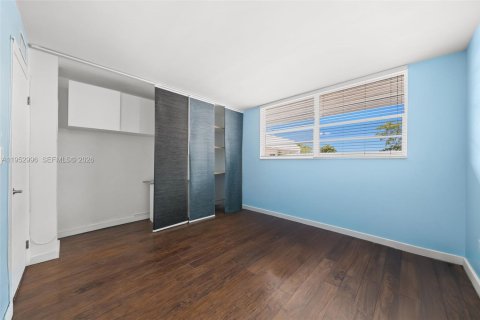 Купить кондоминиум в Майами, Флорида 2 спальни, 101.17м2, № 2010781 - фото 20