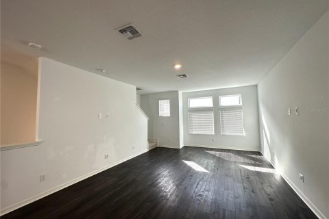 Townhouse in Orlando, Florida 3 bedrooms, 146.41 sq.m. № 1901144 - photo 12