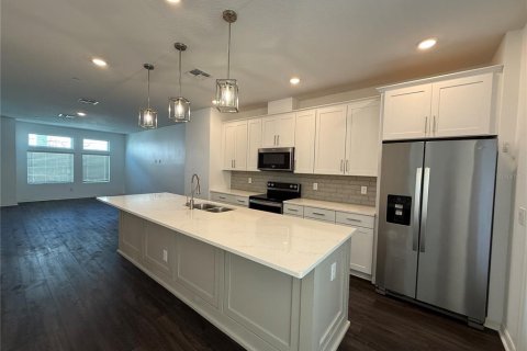 Townhouse in Orlando, Florida 3 bedrooms, 146.41 sq.m. № 1901144 - photo 5