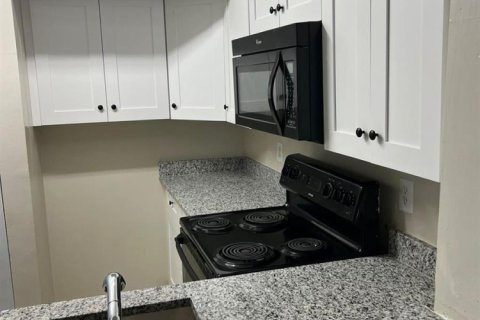 Adosado en Plantation, Florida 2 dormitorios, 113.71 m2 № 2187988