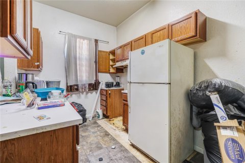 House in Miami, Florida 1 bedroom, 64.1 sq.m. № 1952535 - photo 4