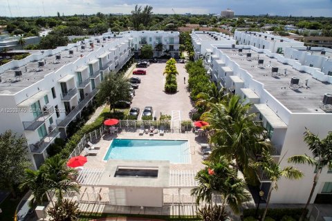 Copropriété à vendre à Hollywood, Floride: 2 chambres, 99.96 m2 № 2078018 - photo 4