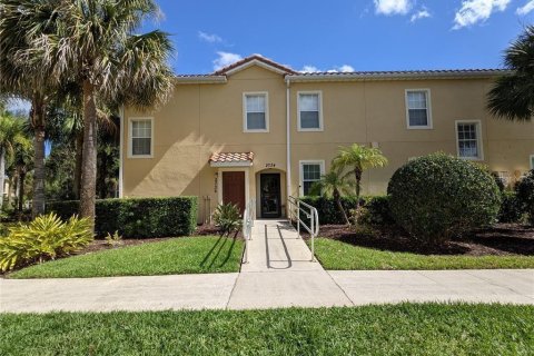 Adosado en Kissimmee, Florida 3 dormitorios, 132.57 m2 № 2107732