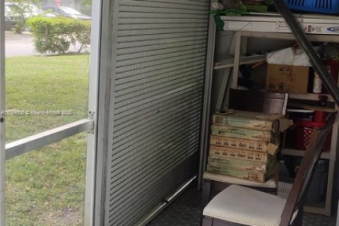 Condominio en venta en Miami, Florida, 1 dormitorio, 88.63 m2 № 1646360 - foto 22