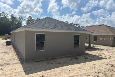 House in Dunnellon, Florida 3 bedrooms, 183.02 sq.m. № 1761528 - photo 8