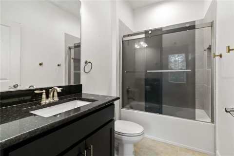 Duplex in Palmetto, Florida 2 bedrooms, 146.97 sq.m. № 2126171 - photo 24