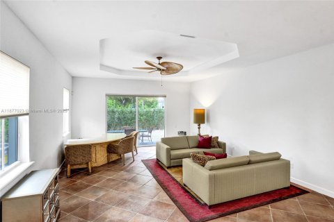 Touwnhouse à vendre à Hollywood, Floride: 3 chambres, 260.68 m2 № 1921999 - photo 19