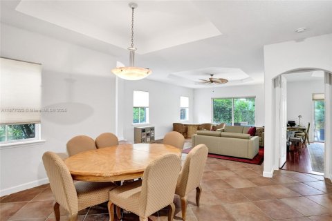 Touwnhouse à vendre à Hollywood, Floride: 3 chambres, 260.68 m2 № 1921999 - photo 18