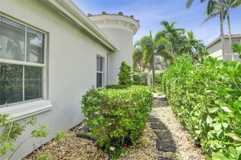 Touwnhouse à vendre à Hollywood, Floride: 3 chambres, 260.68 m2 № 1921999 - photo 30