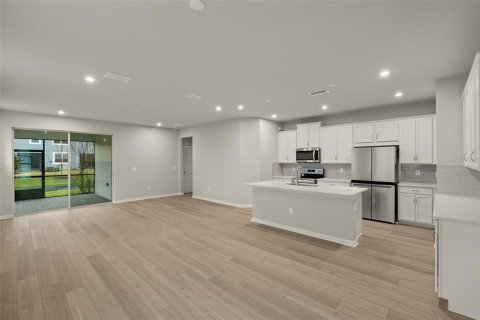 Adosado en venta en Brandon, Florida, 4 dormitorios, 240.25 m2 № 1910628 - foto 9