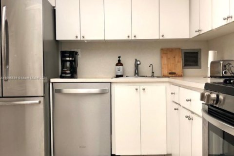 Copropriété à louer à Hallandale Beach, Floride: 1 chambre, 85.47 m2 № 1763531 - photo 5
