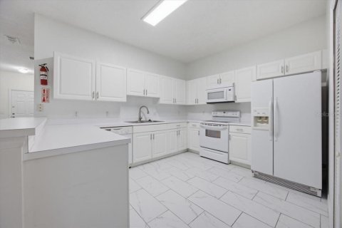 Condominio en venta en Kissimmee, Florida, 3 dormitorios, 137.87 m2 № 2237986 - foto 13
