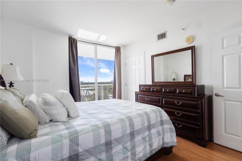 Купить кондоминиум в Майами, Флорида 2 спальни, 82.78м2, № 1971859 - фото 17