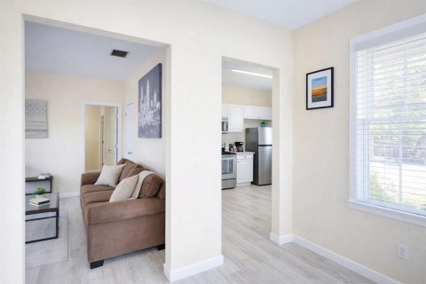 Appartement à louer à Tampa, Floride: 1 chambre, 277.78 m2 № 2142391 - photo 10