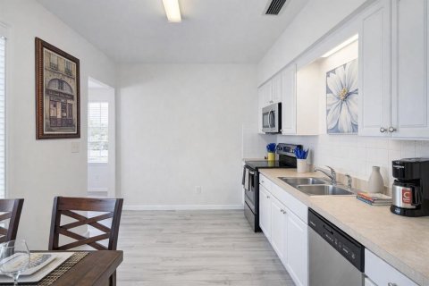 Appartement à louer à Tampa, Floride: 1 chambre, 277.78 m2 № 2142391 - photo 12